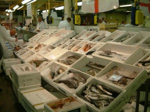 fish-stalls-at-billingsgate-market
