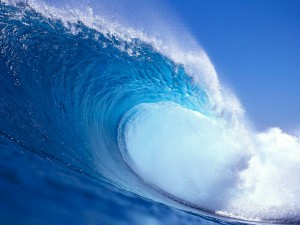 wave-crest-splashes-blue_747043